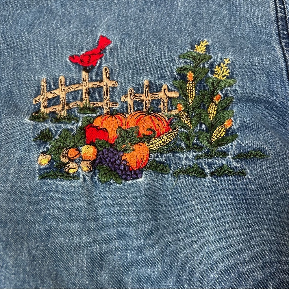 VNTG 90's Fall Harvest Embroidered Chambray Denim Shirt Cotton Size PETITE Large - Picture 7 of 16